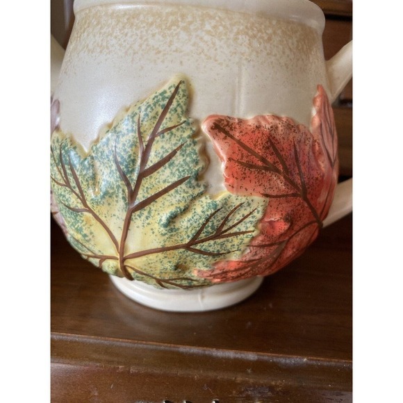 VINTAGE THE MAIN INGREDIENTS PANTRY WEAR TEAPOT W/ RAISED LEAVES - Picture 4 of 11
